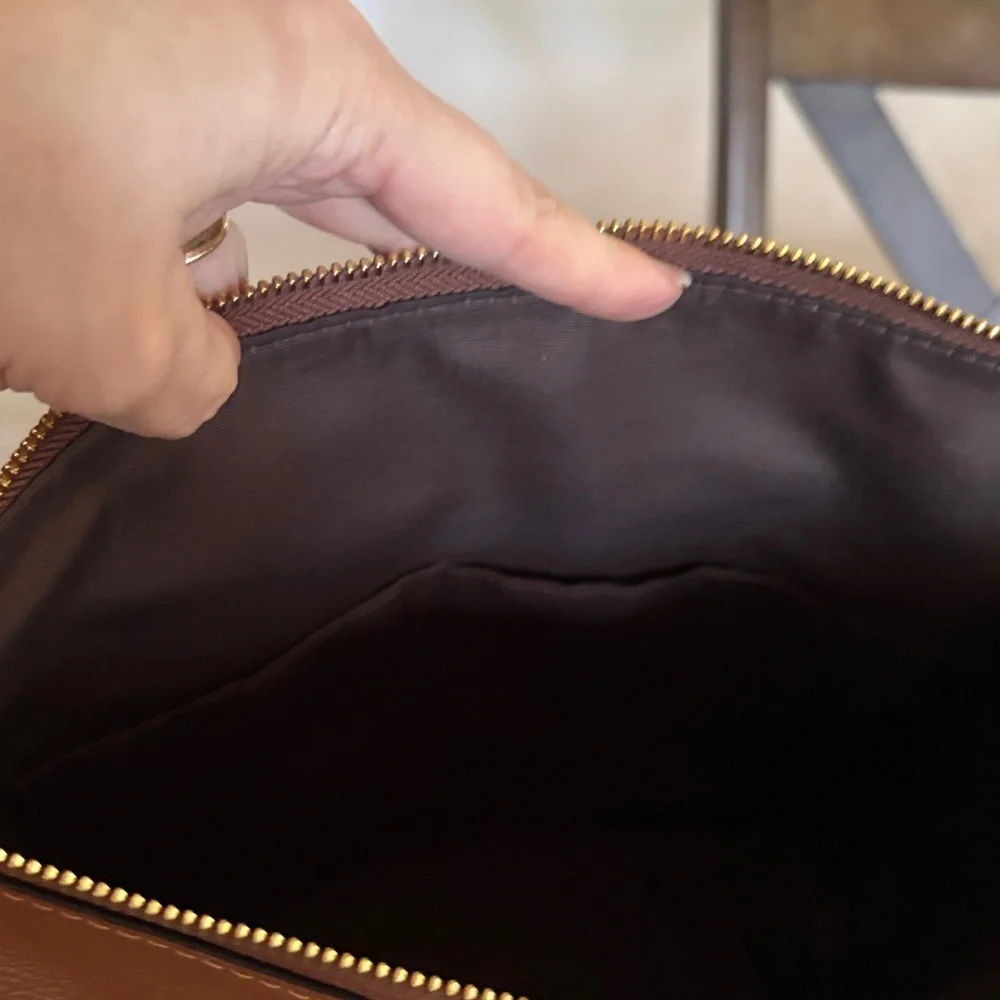 Coach Val Duffle Shoulder Bag Redwood Brown w Gold Pebbled Leather EUC - Picture 7 of 16